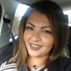 Meet your Posher, Deisy